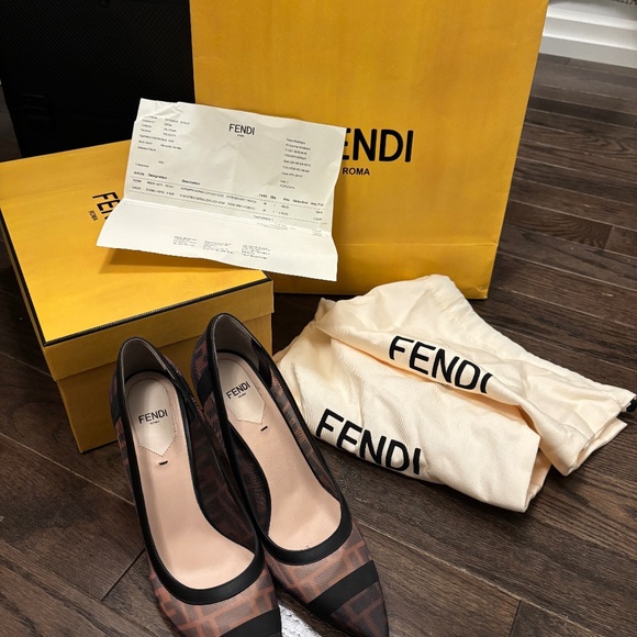 Fendi heels - Picture 1 of 4